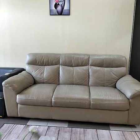 Ulfah Hotel Mersing Мерсинг Экстерьер фото