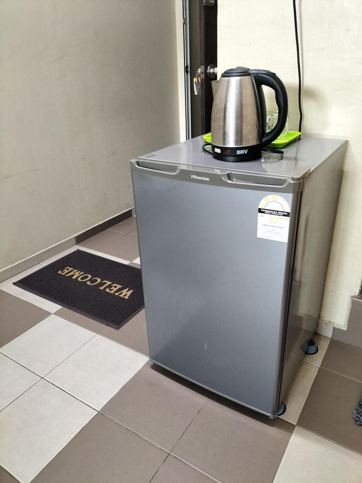 Ulfah Hotel Mersing Мерсинг Экстерьер фото
